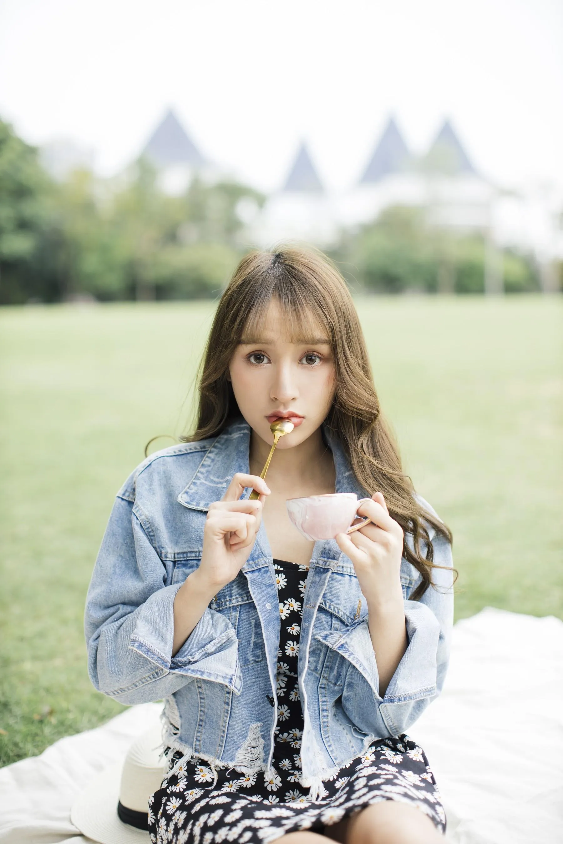 [YITUYU艺图语]2021.05.08 初夏之旅 巧玲 [28P]插图2